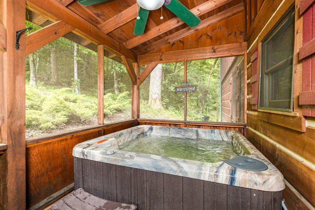 Pigeonforge Cabin Game Roomdog Friendlyhot Tub Pigeon Forge Exterior foto